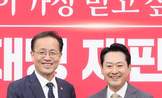 이형일 부총리 접견하는 장동혁