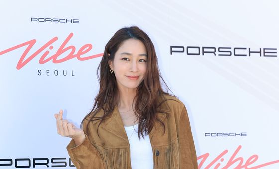 이민정, 여신