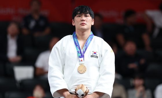 동메달 목에 건 한주엽