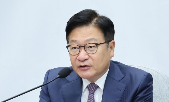 국감 대책회의 발언하는 정점식