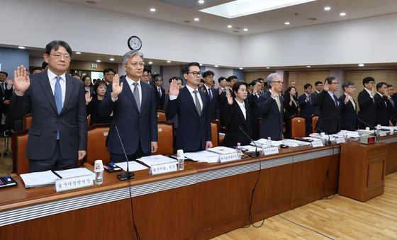[국감] 선서하는 법원장