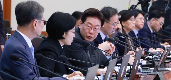 국무회의 발언하는 이재명 대통령