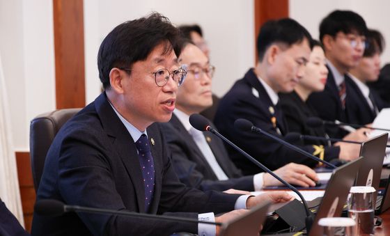 보고하는 오태석 우주항공청장