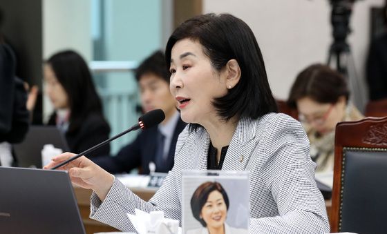 [국감] 발언하는 김희정 교육위원장