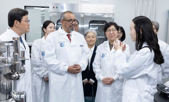 정은경 장관·테드로스 WHO 사무총장, 글로벌바이오캠퍼스 실습교육장 방문