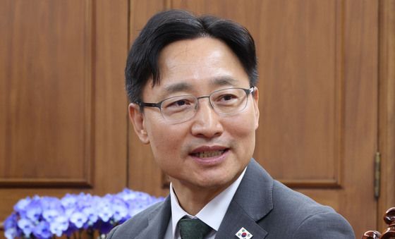 임광현 신임 대통령 비서실장, 조정식 국회의장 예방