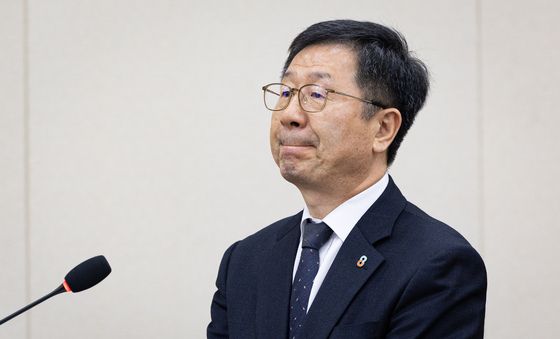 [국감] 질책 듣는 윤수현 한국소비자원장