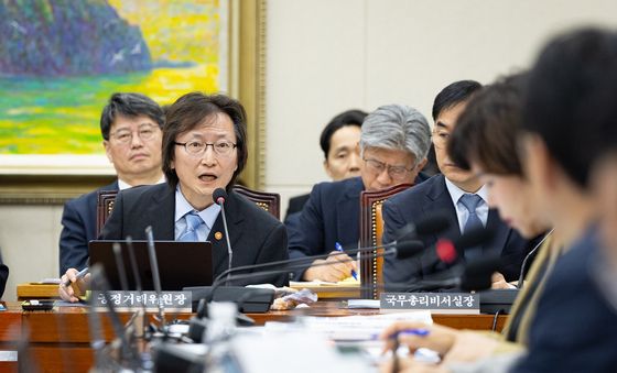 [국감] 답변 이어가는 주병기 공정거래위원장