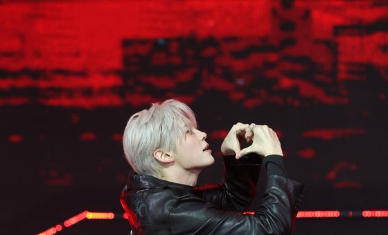 성한빈, 제로즈에게 보내는 하트