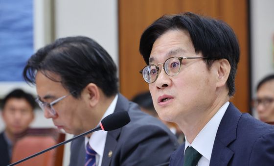 [국감] 국감 답변하는 김정관 산업통상부 장관