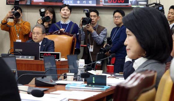 [국감] 발언하는 송기헌 위원장