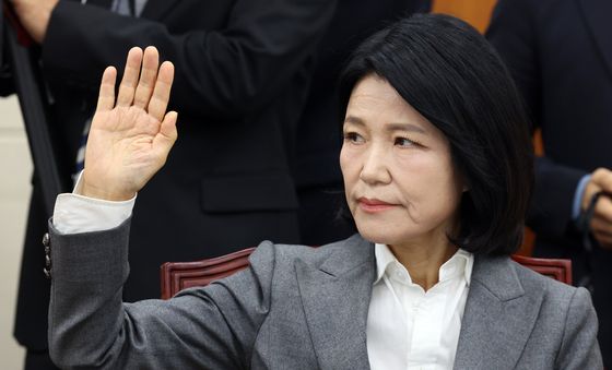 [국감] 발언 신청하는 이진숙 의원