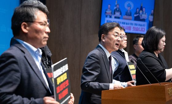 청년창업농 대출 상환기간 연장 촉구하는 신장식 대표
