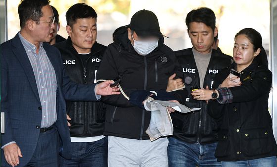 역삼동 70대 연쇄방화 피의자, 영장실질심사 출석