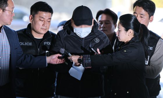 법정 향하는 역삼동 연쇄방화 피의자