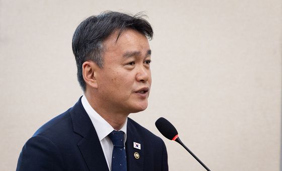 [국감] 답변하는 이종욱 관세청장