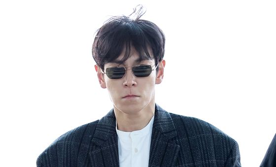 탑, 카리스마 철철