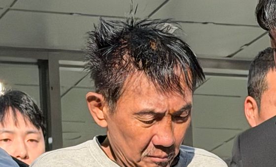 송치되는 '인천 흉기난동' 피의자 최충락