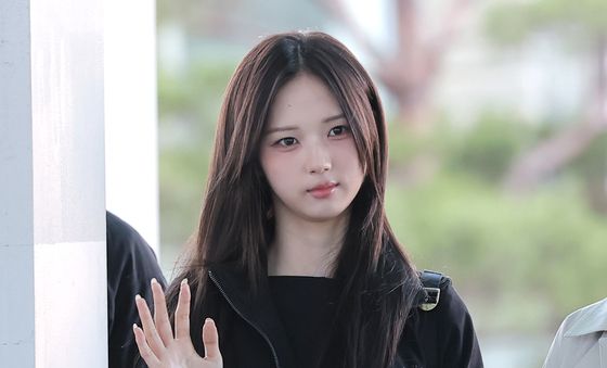 트리플에스 지우, 사랑스러운 인사
