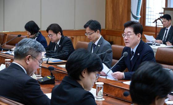 초안전사회 범정부 대응 회의 주재하는 이재명 대통령