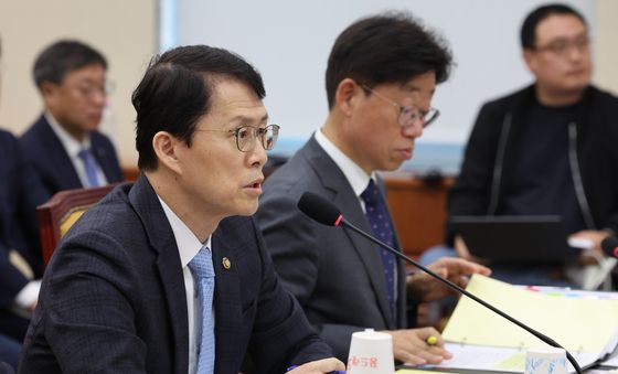 [국감] 의원 질의에 답하는 최원호 원안위원장