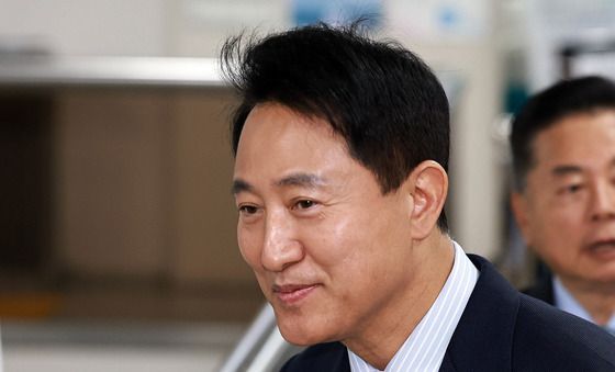 법정 향하는 오세훈 시장
