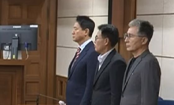 항소심 선고 공판 출석한 오세훈
