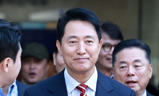 오세훈 시장, '명태균 여론조사 대납 의혹' 2심서 무죄 선고