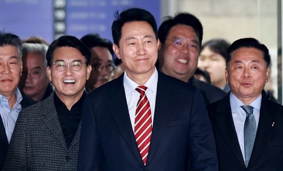 '명태균 여론조사 대납 의혹' 오세훈 시장, 2심서 무죄