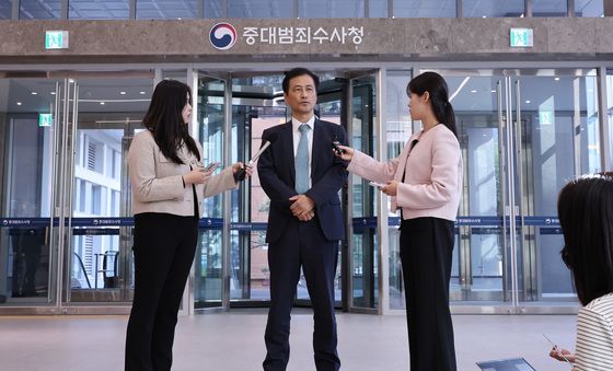 중대범죄수사청 찾은 이태한 선관위 특검