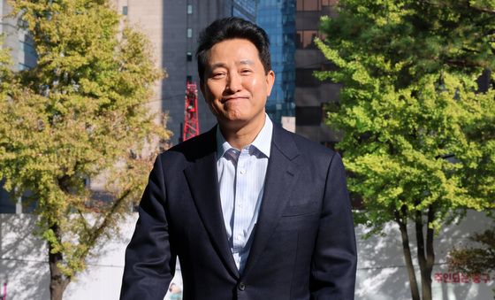 '2심 무죄' 오세훈 시장, 미소 지으며 시청으로