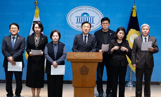 조국혁신당, 오세훈 시장 무죄판결 사법부 규탄 긴급 기자회견