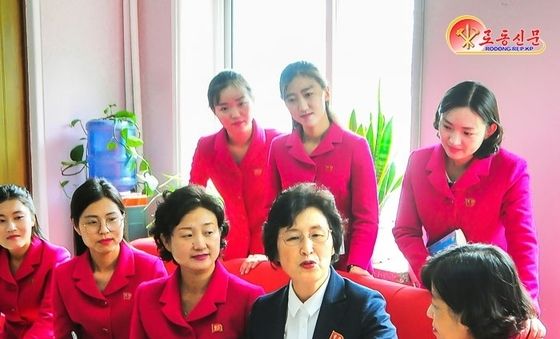 北 창전소학교 교원들, 교육발전 강조에 '충성 다짐'