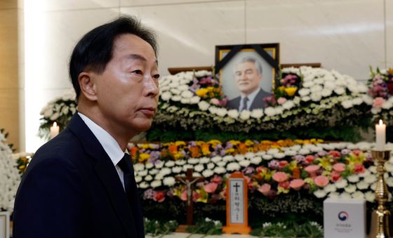 김현철 이사장, 고 최형우 전 내무부 장관 빈소 조문