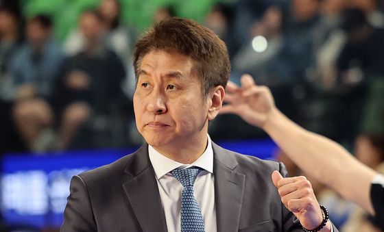 김상식 감독, 주먹 불끈