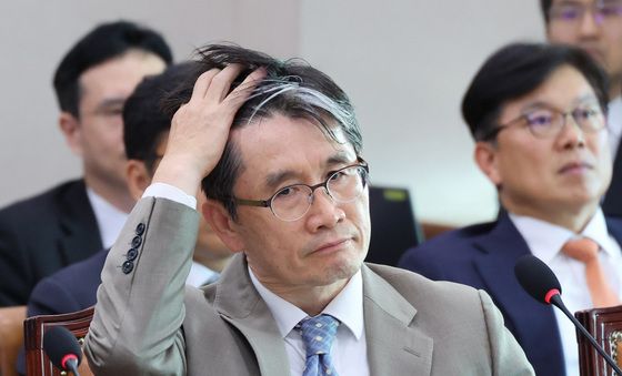 [국감] 생각 잠긴 오동운 공수처장