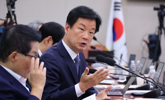 [국감] 국정감사 질의하는 박균택 의원