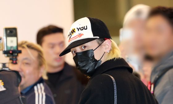 지드래곤, 입국하는 패션 아이콘