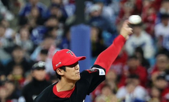 공 던지는 이의리