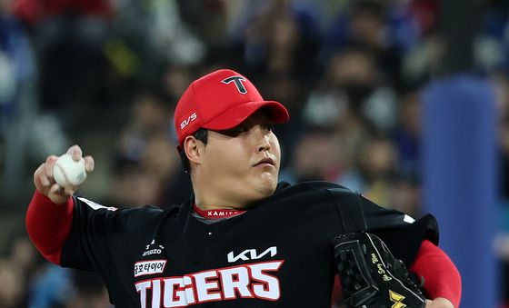 공 던지는 조상우