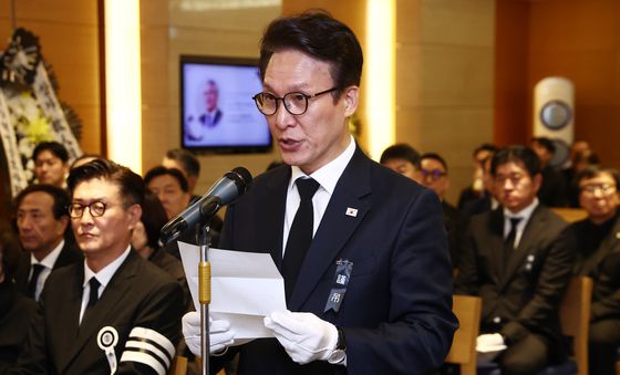 고 최형우 전 내부무 장관 영결식 조사하는 김민석 대표