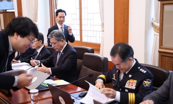 국무회의장 들어서는 김지용 중수청장