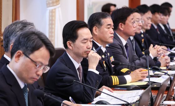 생각에 잠긴 김지용 중수청장