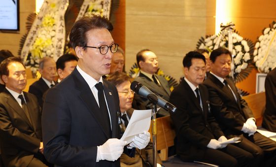김민석 민주당 대표, 고 최형우 전 장관 영결식 조사