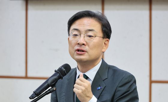 축사하는 신장식 대표