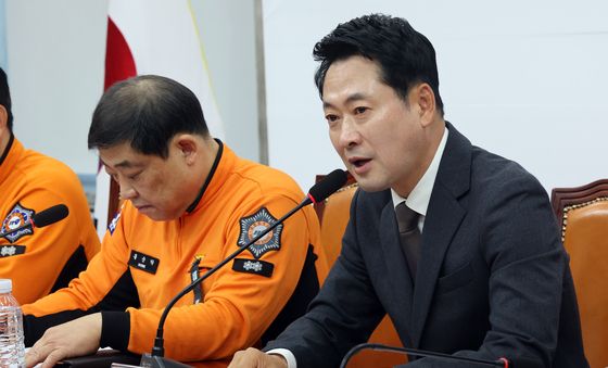 인사말하는 장동혁 대표