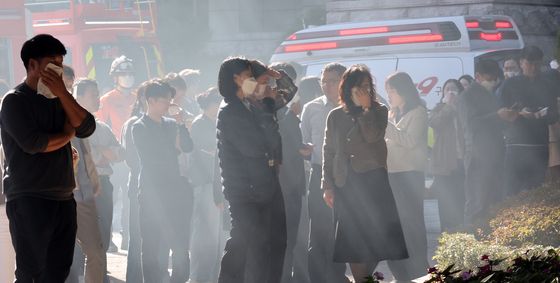 '불이 나면 입 가리고 대피'