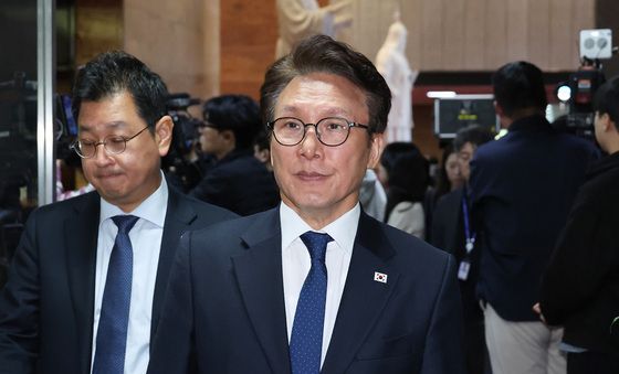 의원총회 마친 김민석 대표