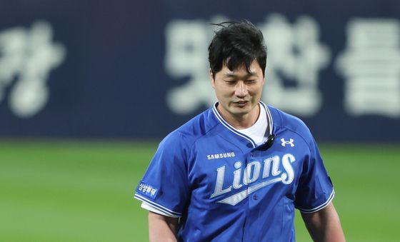 PO 2차전 시구는 삼성 레전드 오승환