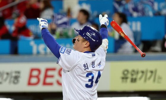 '솔로포' 최형우, 타구 감상 좀 해볼까